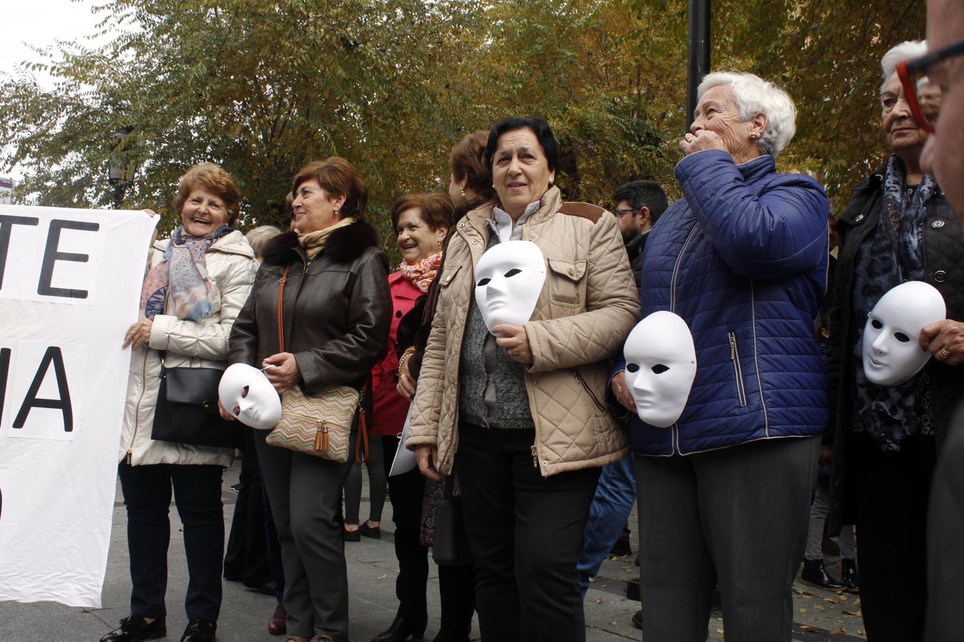 La marcha por la eliminación de la violencia de género en Toledo, en imágenes