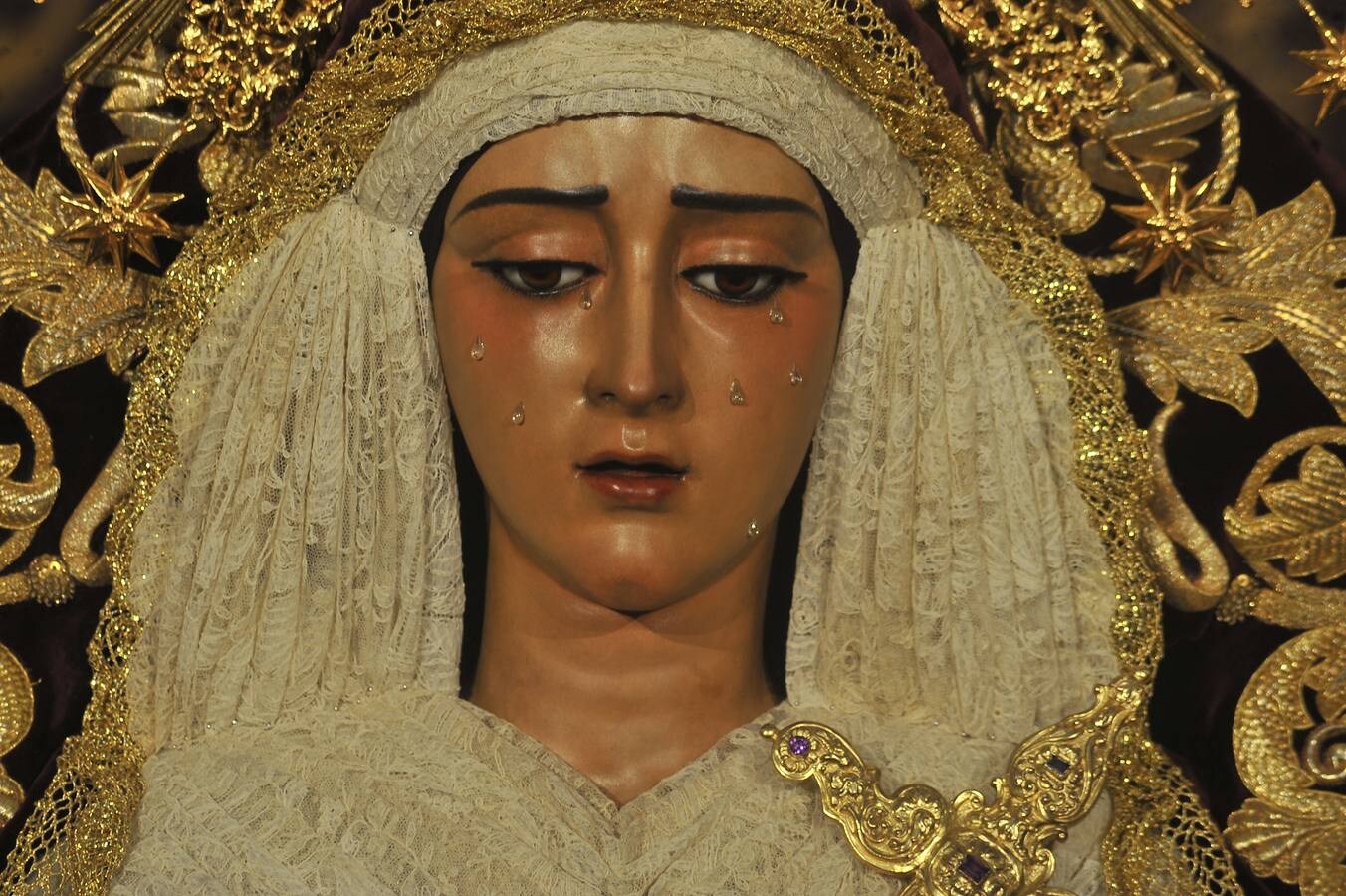 Galería del besamanos de la Virgen de la Caridad