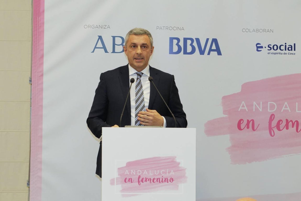 La clausura de «Andalucía en Femenino» con Fátima Báñez, en imágenes