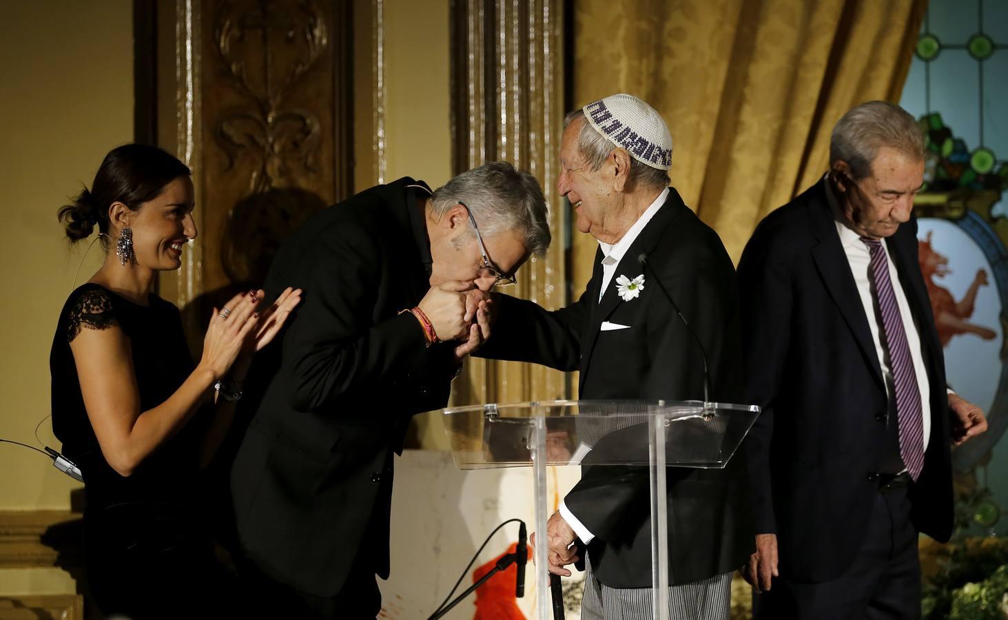 El homenaje de Córdoba a Elio Berhanyer en el Círculo de la Amistad