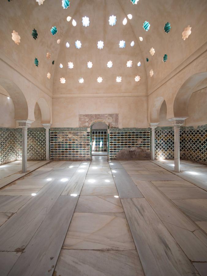 Así eran los majestuosos baños de los Reyes Católicos en la Alhambra de Granada