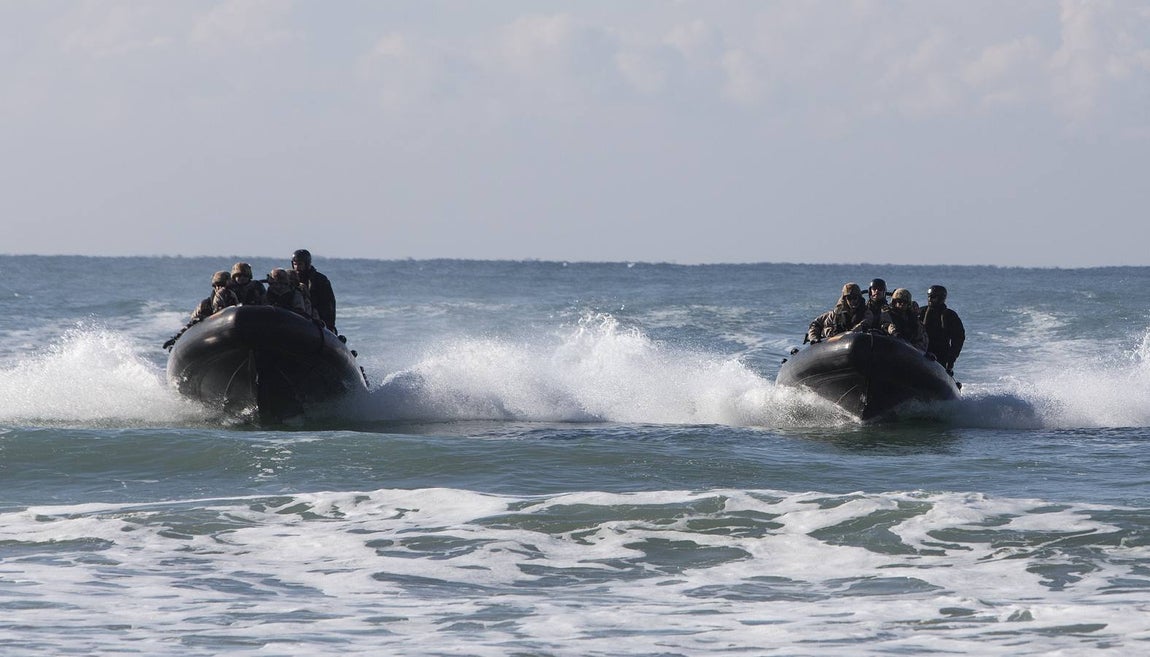 Dentro del ejercicio Marfibex de la Armada Española (II)