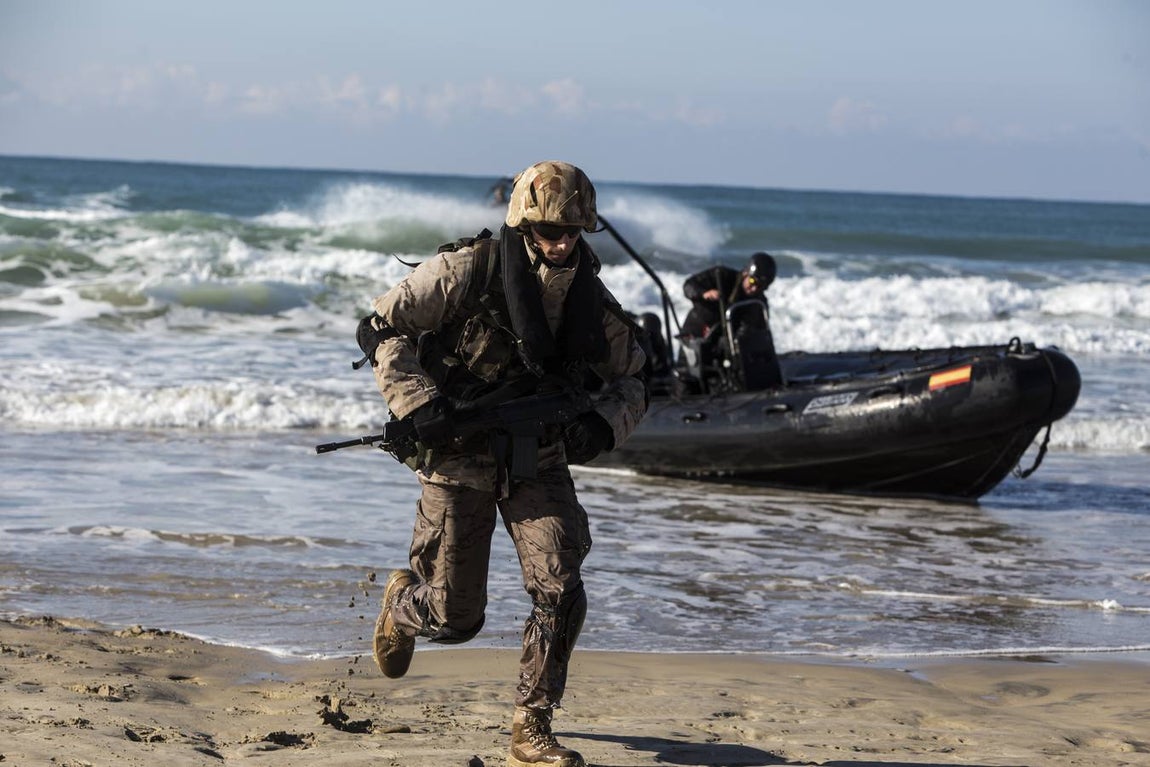 Dentro del ejercicio Marfibex de la Armada Española (II)