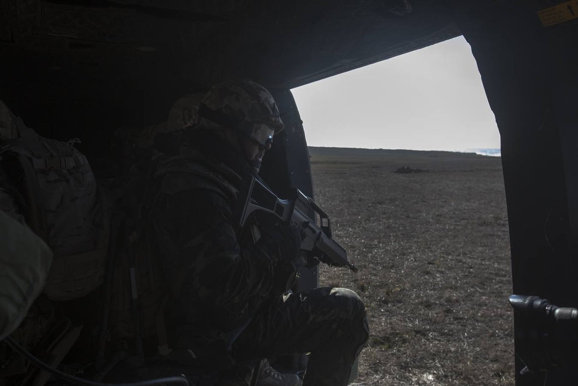 Dentro del ejercicio Marfibex de la Armada Española (II)