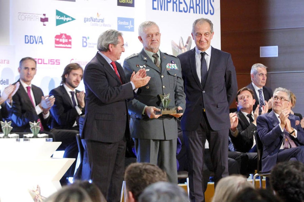 Fedeto entrega sus premios