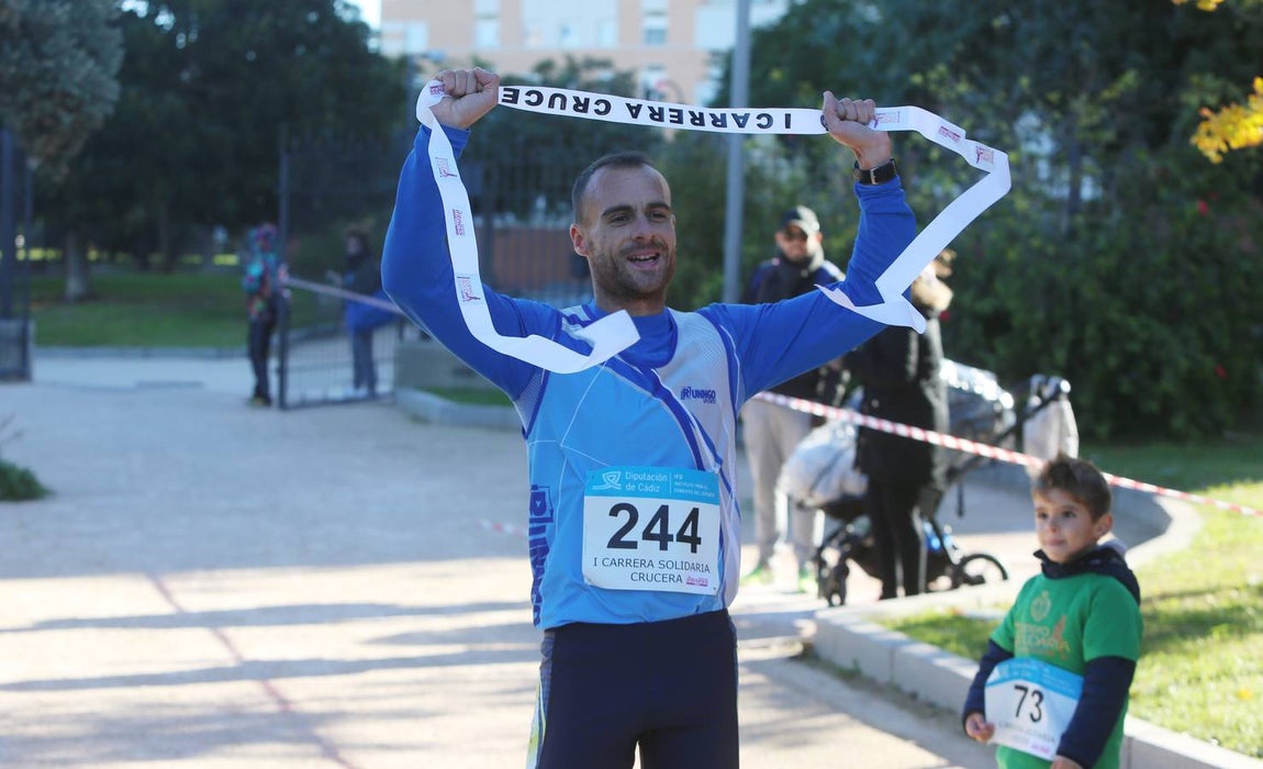 Fotos: I Carrera Solidaria Crucera Ifitness en Cádiz
