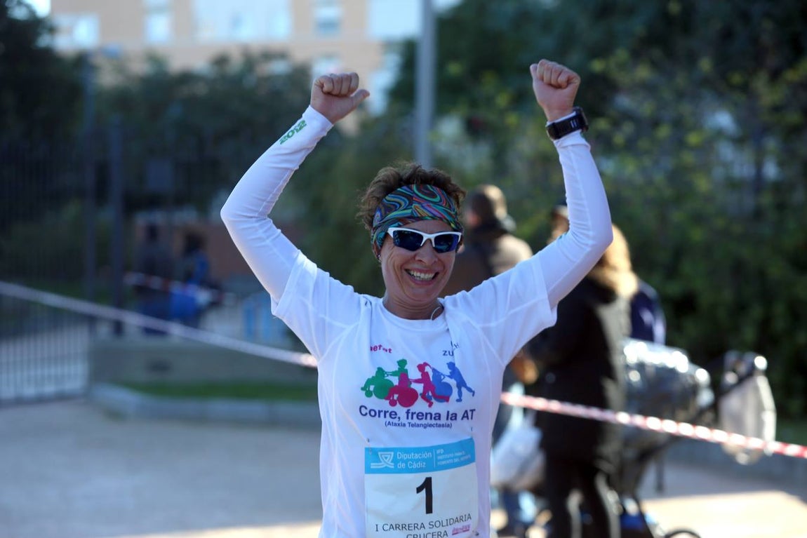 Fotos: I Carrera Solidaria Crucera Ifitness en Cádiz