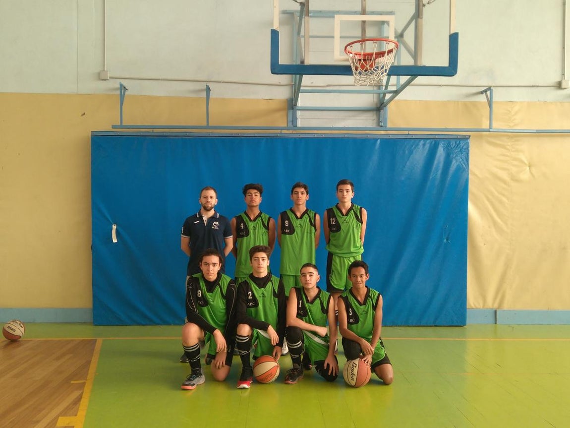 Las mejores imágenes del partido entre El Prado y Sagrados Corazones &quot;A&quot;