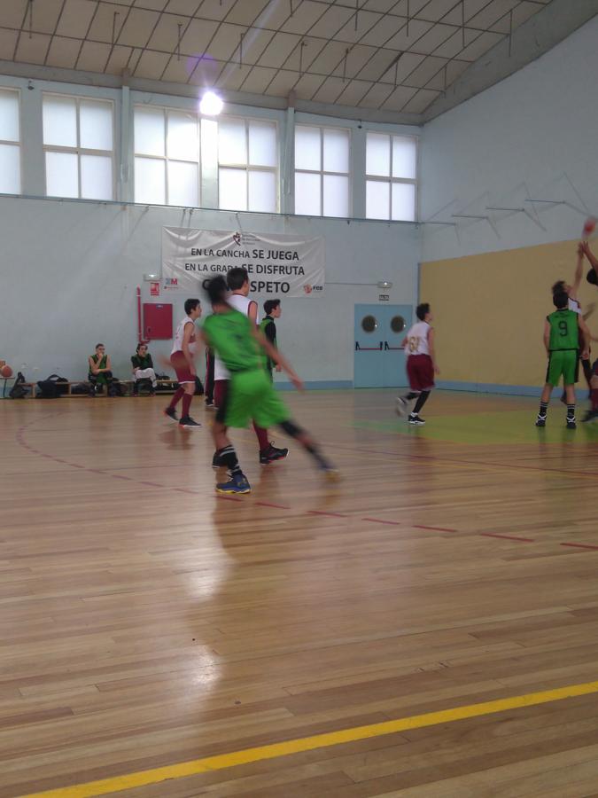 Las mejores imágenes del partido entre El Prado y Sagrados Corazones &quot;A&quot;