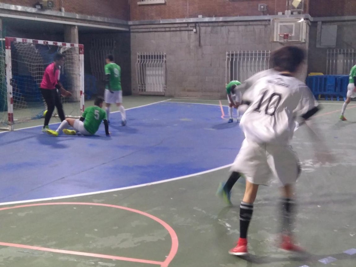 Las mejores imágenes del partido disputado entre Jesús Maestro y Salesianos San Miguel