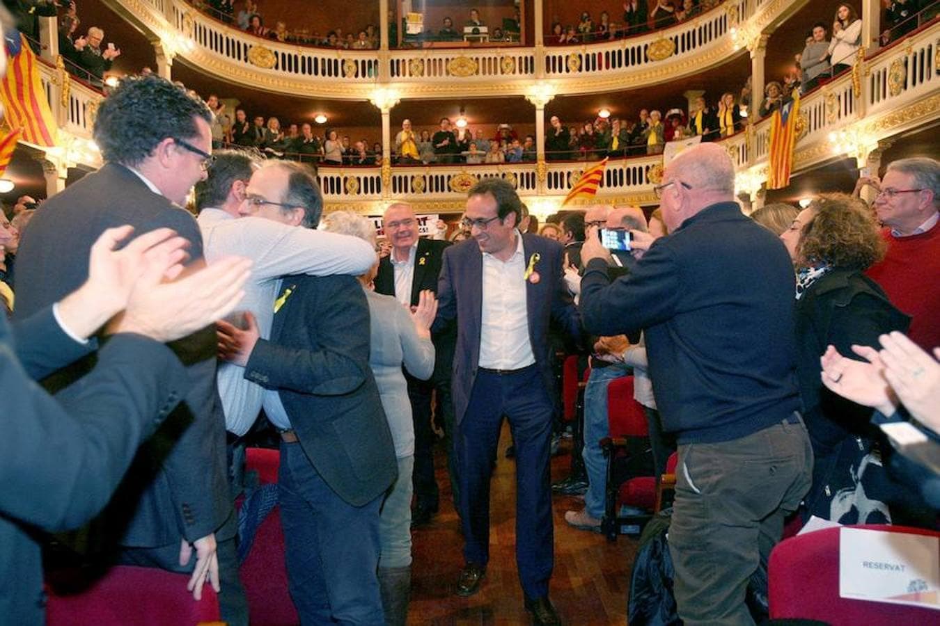 Horas después de salir de prisión, los exconsejeros Jordi Turull y Josep Rull ya están de campaña por Junts per Catalunya. 