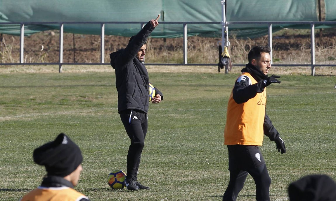 Imágenes del primer día de Jorge Romero como técnico del Córdoba CF