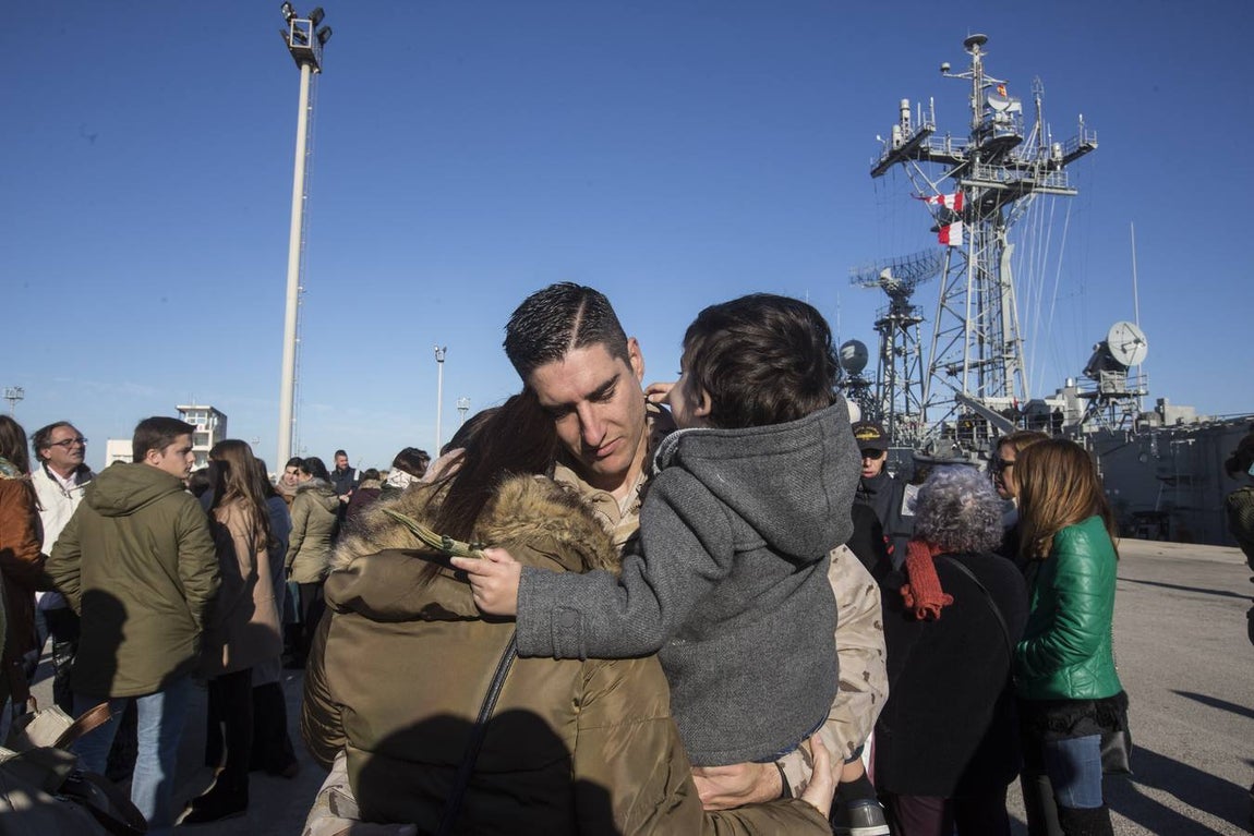 La fragata &#039;Santa María&#039; parte hacia la operación &#039;Sophia&#039; (II)