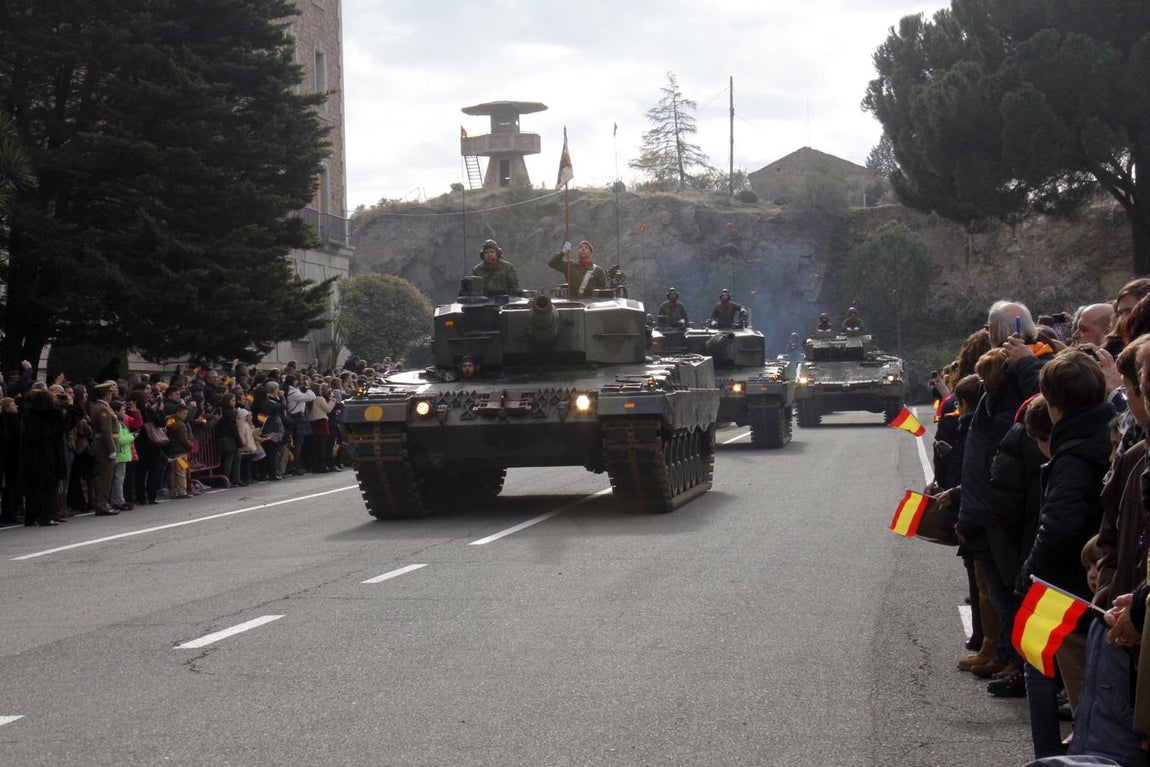 El acto castrense de la Academia de Infantería, en imágenes