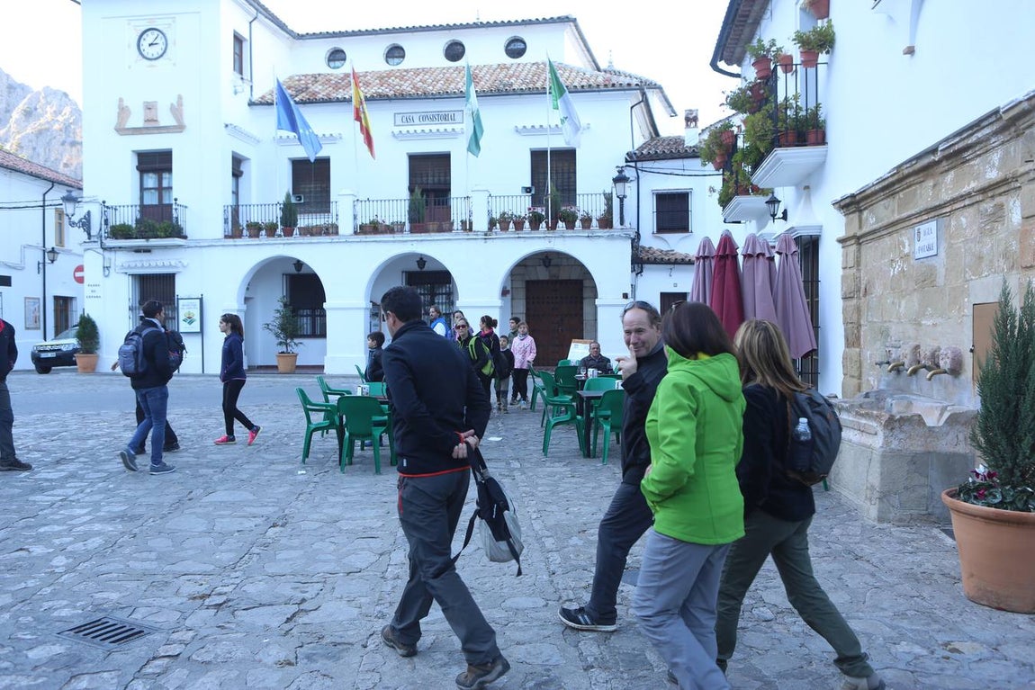 La Sierra de Cádiz cuelga el cartel de &#039;completo&#039; en este puente de la Inmaculada