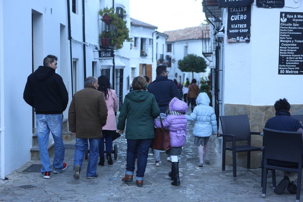 La Sierra de Cádiz cuelga el cartel de &#039;completo&#039; en este puente de la Inmaculada