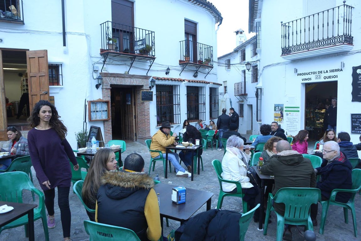 La Sierra de Cádiz cuelga el cartel de &#039;completo&#039; en este puente de la Inmaculada