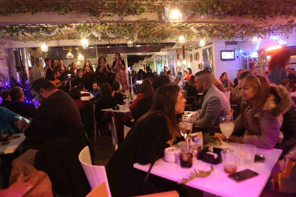 Fotos: Las zambombas animan la navidad en la provincia de Cádiz