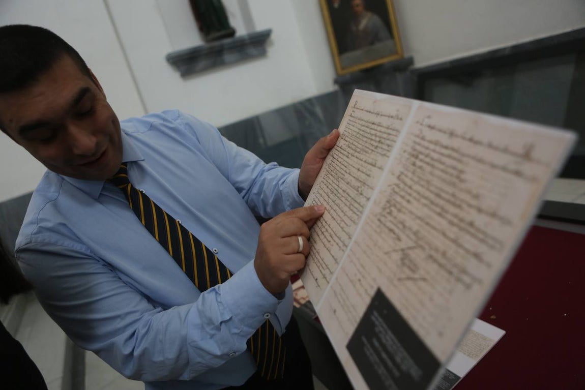 FOTOS: Exposición Herederos de una larga historia de Fe