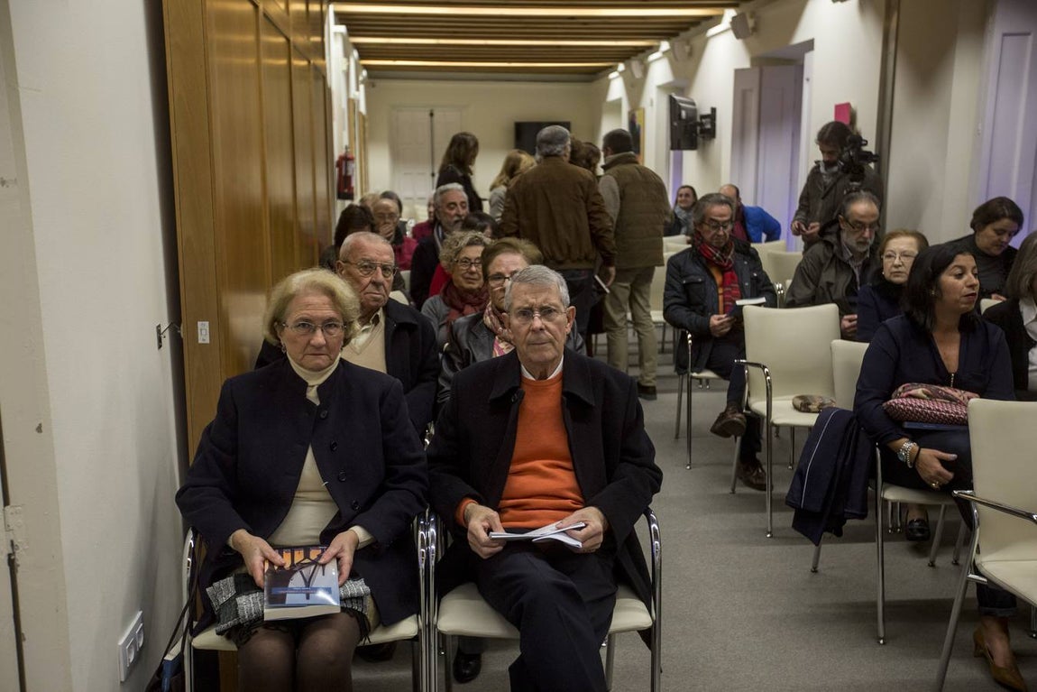 Fotos: Yolanda Vallejo presenta ‘Cómo hemos cambiado’ en la Casa Pemán