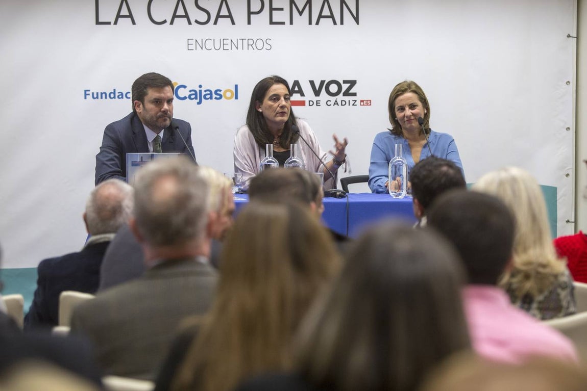 Fotos: Yolanda Vallejo presenta ‘Cómo hemos cambiado’ en la Casa Pemán