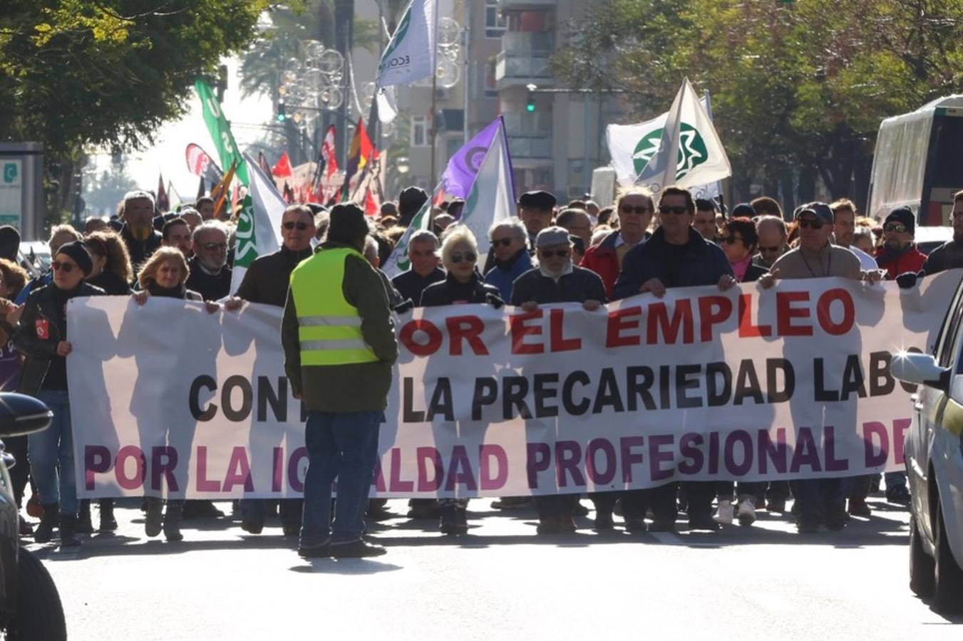 Una manifestación reclama que Cádiz deje de ser «rincón del abandono»