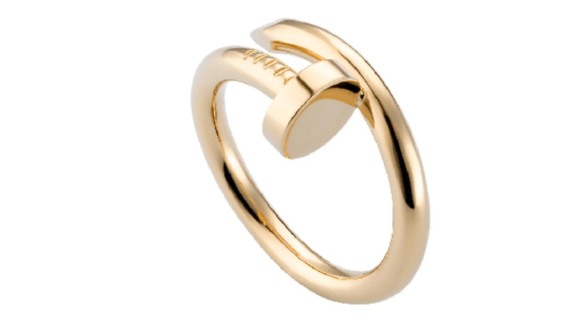 Cartier. Sortija Juste un Clou, realizada en oro amarillo. (Precio: 2.210 euros)