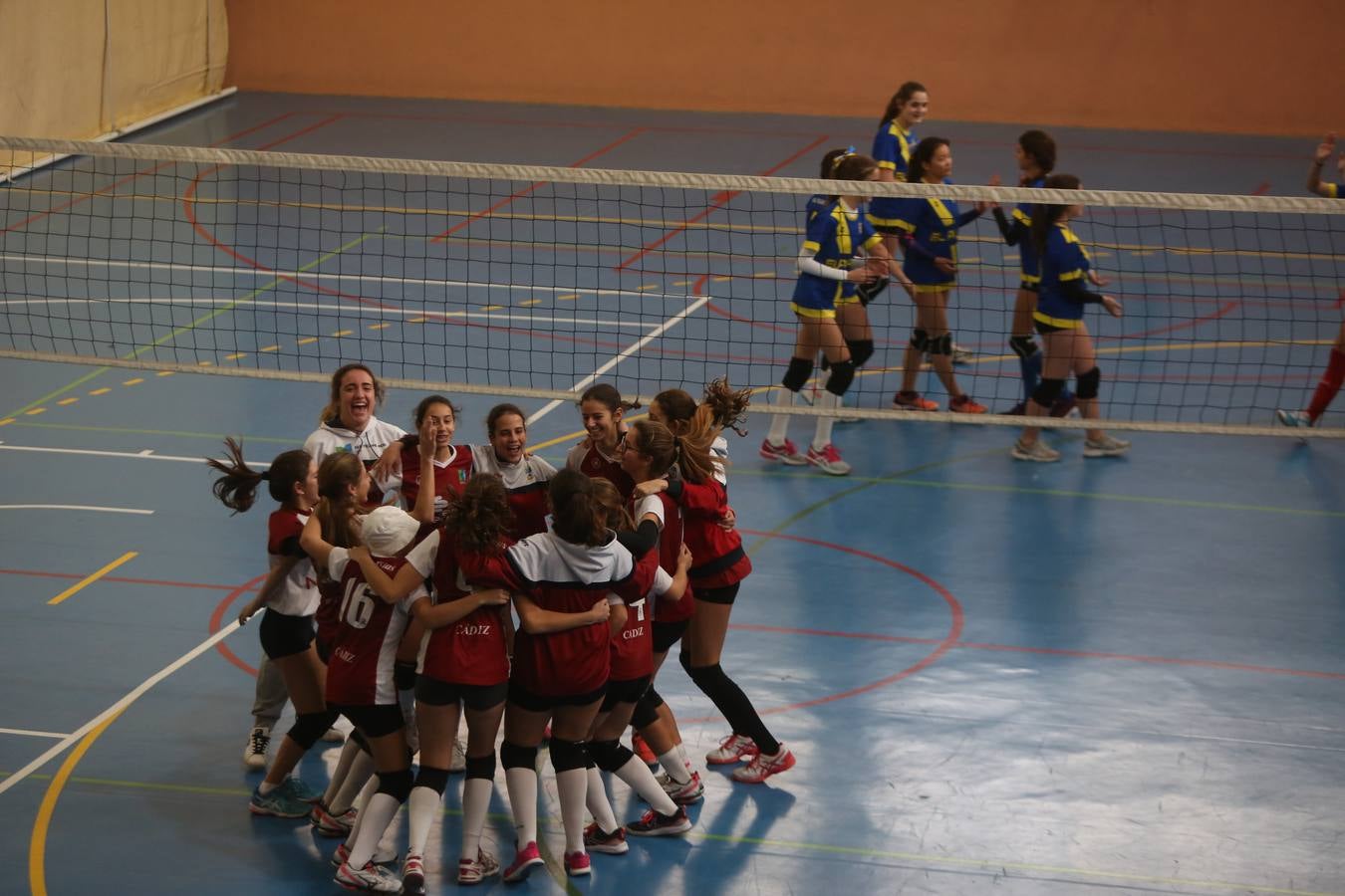 Fotos: Balonmano en Mirandilla. Olimpiadas Marianistas (I)