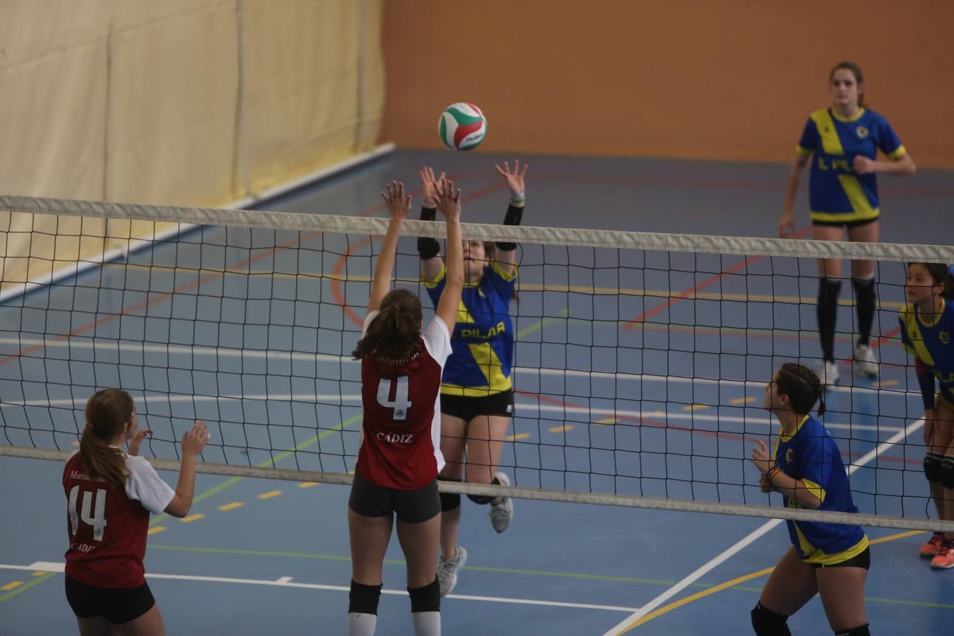 Fotos: Balonmano en Mirandilla. Olimpiadas Marianistas (I)