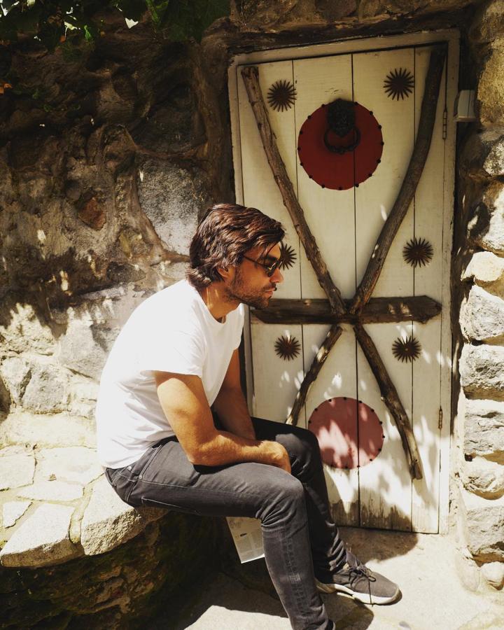 Diego Osorio. el joven empresario sabe cómo acertar en cada una de sus apariciones a base de apostar por el menos es más y en los últimos meses así lo ha dejado claro.