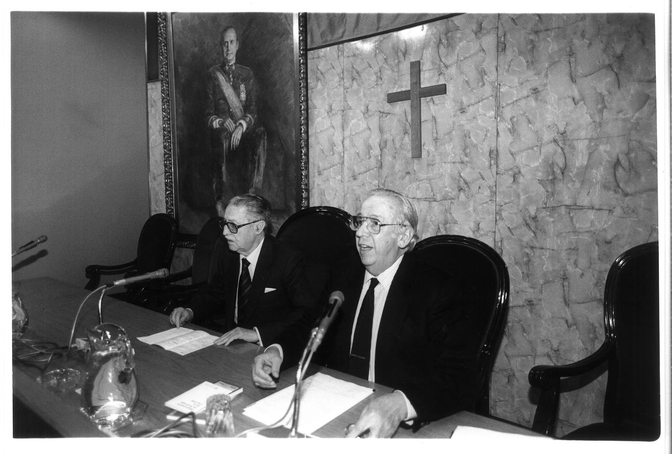 Dos juristas sobresalientes: Ángel Olavarría Téllez y Manuel Olivencia