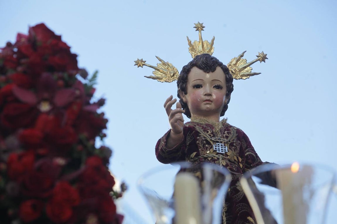 La procesión de El Niño Jesús de Córdoba, en imágenes