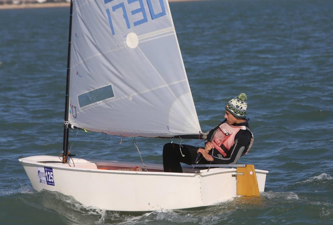 GALERÍA FOTOS: Comienza la Optimist Excellence Cup en aguas gaditanas