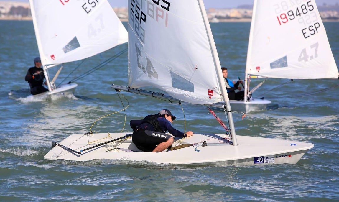 GALERÍA FOTOS: Comienza la Optimist Excellence Cup en aguas gaditanas