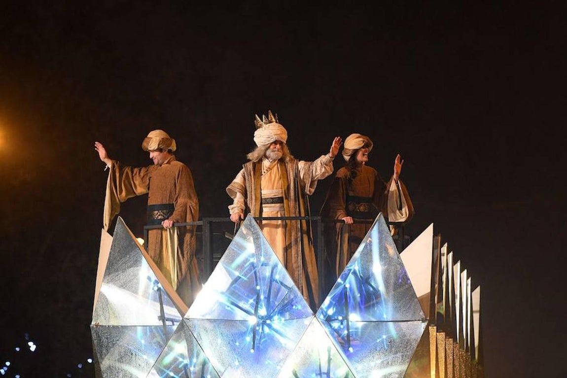La cabalgata de los Reyes Magos de Madrid, en imágenes
