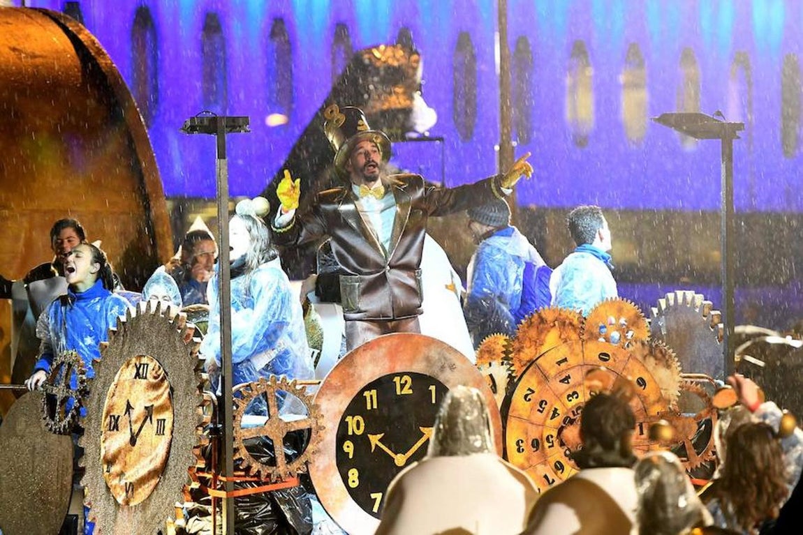 La cabalgata de los Reyes Magos de Madrid, en imágenes