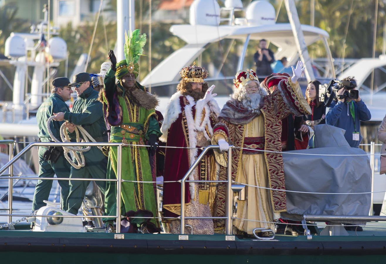 La Cabalgata de Reyes Magos de Alicante, en imágenes. 