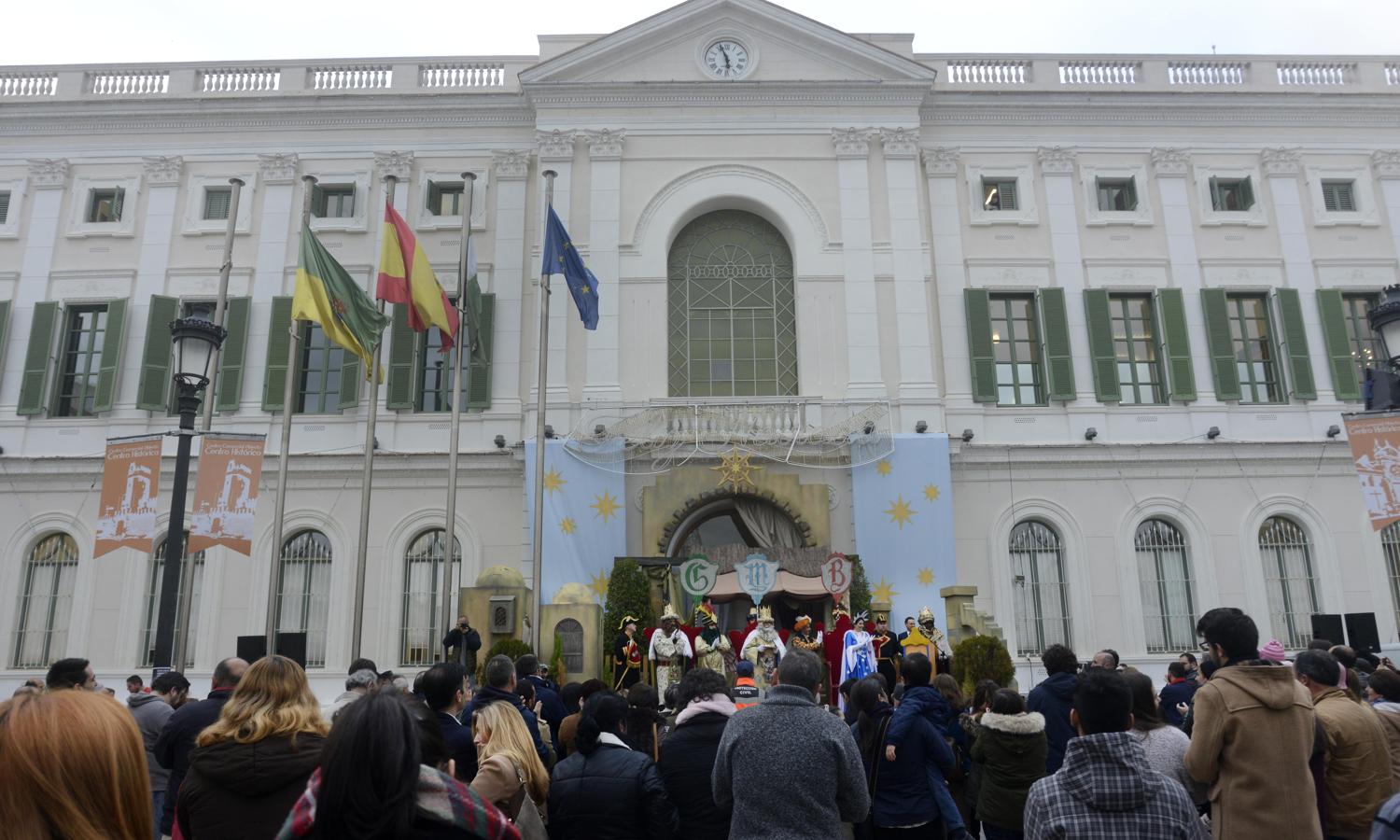 Las Cabalgatas de Reyes de la Bahía, en imágenes