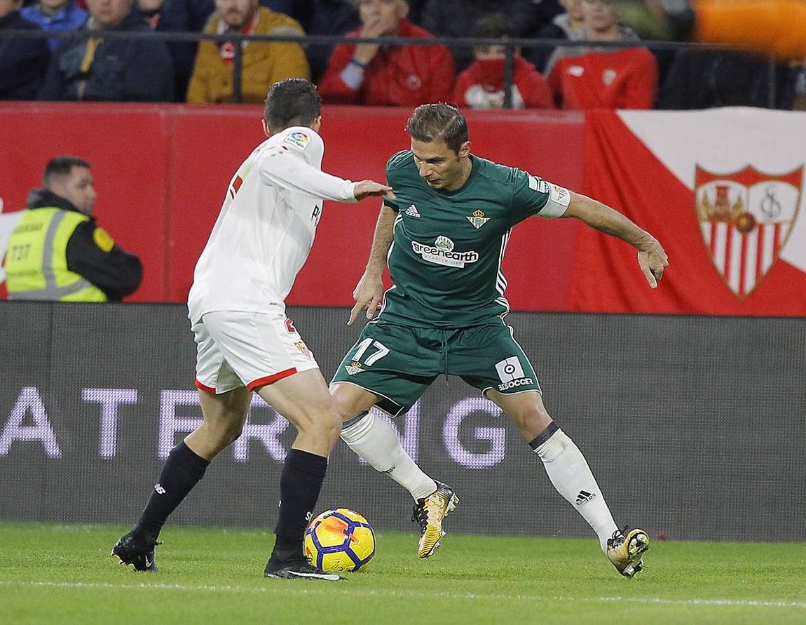 Las imágenes más trepidantes del derbi Sevilla FC-Real Betis