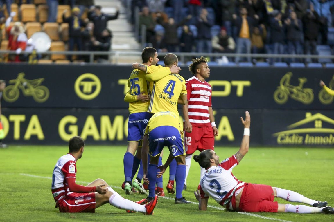 Fotos: Las imágenes del Cádiz CF 1-0 Granada CF