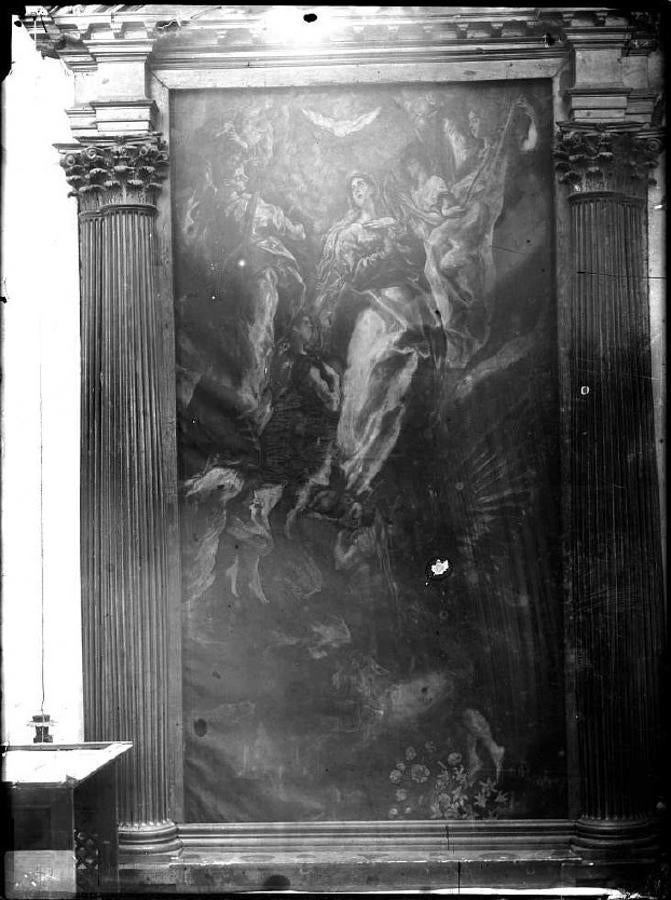 Retablo de la Asunción en la iglesia de San Vicente según estaba hacia 1900 fotografiado por Casiano Alguacil. Foto Archivo Municipal de Toledo. 