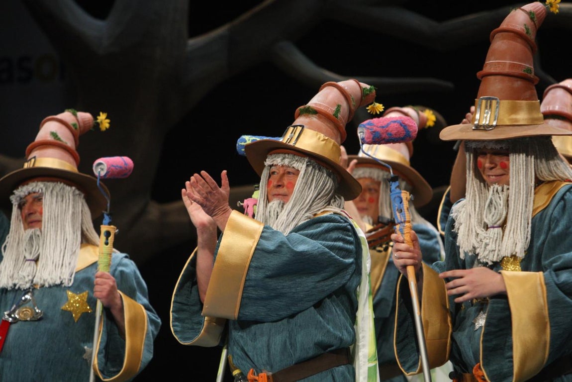 FOTOS: chirigota &#039;Los brujos titis&#039; en el COAC 2018