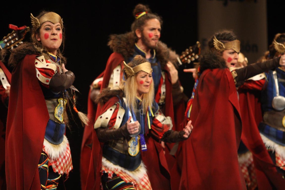 FOTOS: comparsa &#039;Las guerrilleras&#039; en el COAC 2018