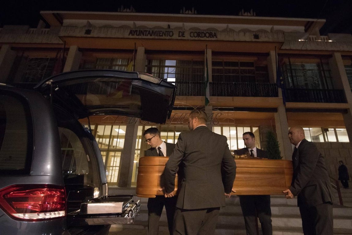 El homenaje de los poetas cordobeses, en imágenes