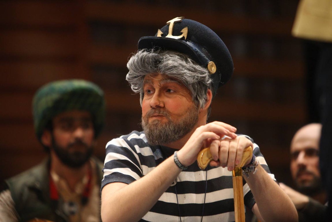 Carnaval de Cádiz 2018: la actuación de la chirigota de Sevilla «Felices a las cuatro», en imágenes