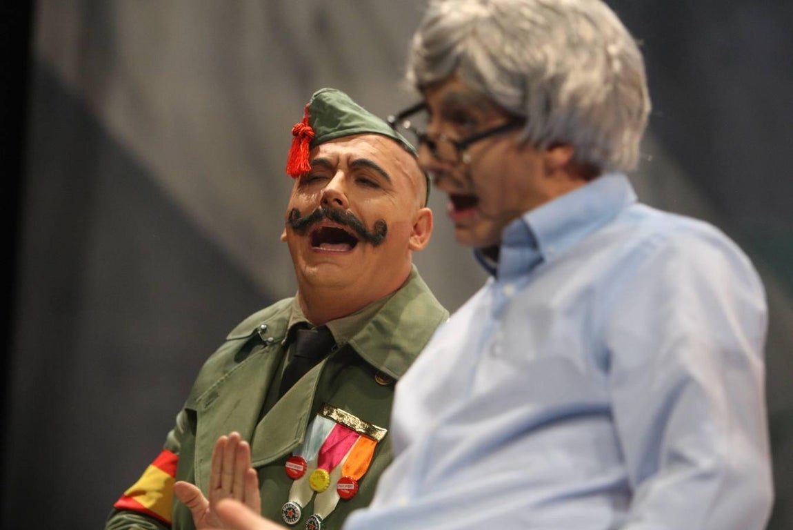 FOTOS: Chirigota &#039;Gruñón Arenillas&#039;