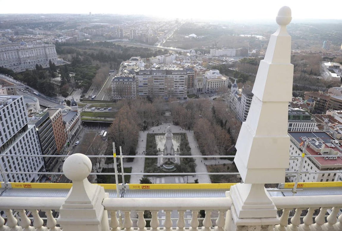 13.. Además del Edificio España, la plaza también comenzará una reforma imporante a partir de marzo