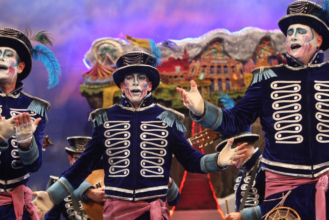 FOTOS: Comparsa La pasarela en el COAC 2018