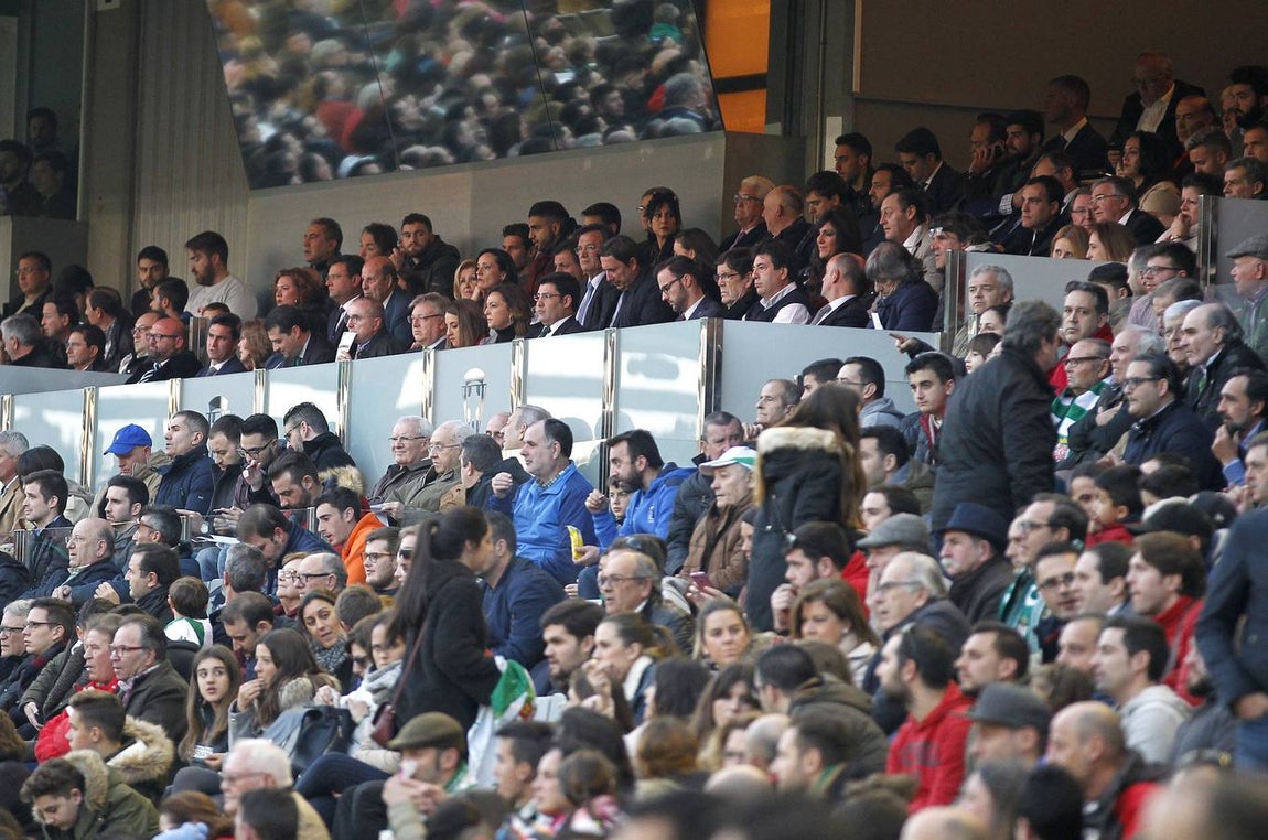 El mejor ambiente de la temporada en el estadio El Arcángel de Córdoba, en imágenes