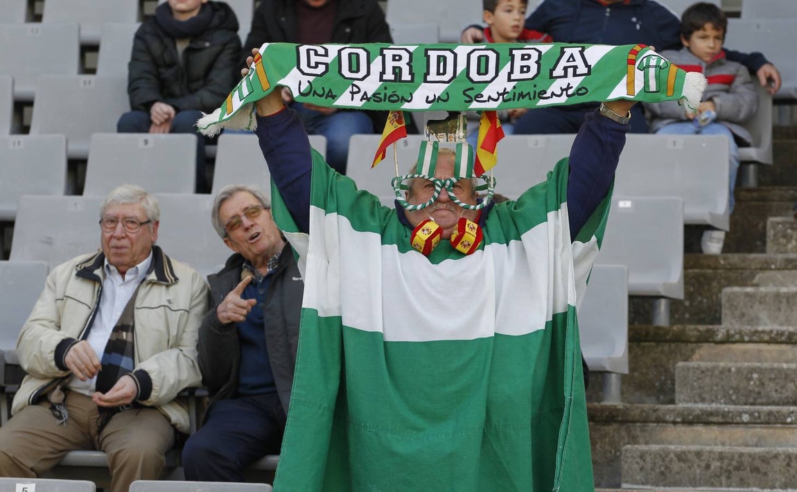 El mejor ambiente de la temporada en el estadio El Arcángel de Córdoba, en imágenes